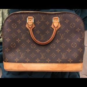 Meet your Posher, Molly